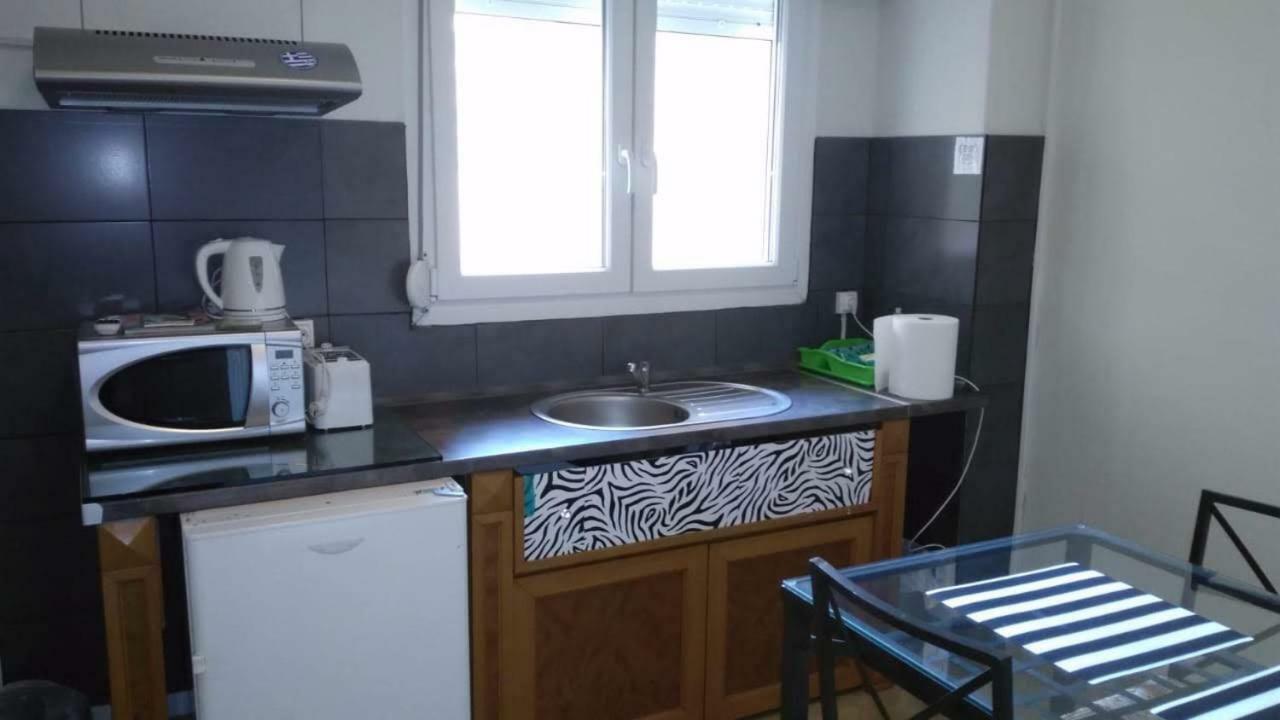 Prime Location Bright Studio City Center Super 5G Wifi 200Mbps With32"Tv Салоники Экстерьер фото